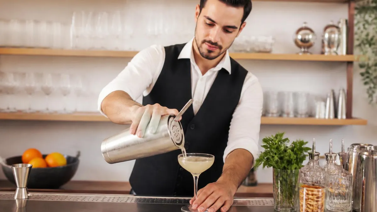 Bartending School Near Me: How to Find the Best Local Program in 2026