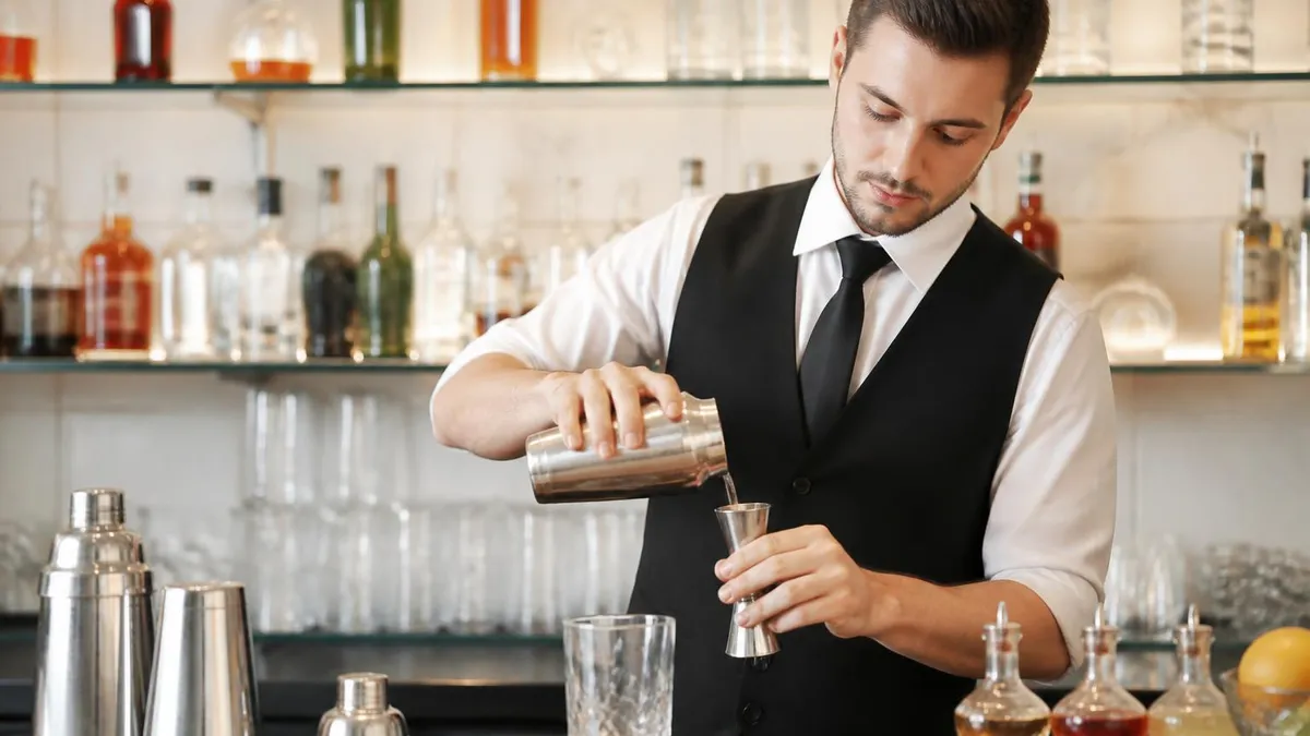 Drinks Bartenders Should Know — Complete Guide (2026)