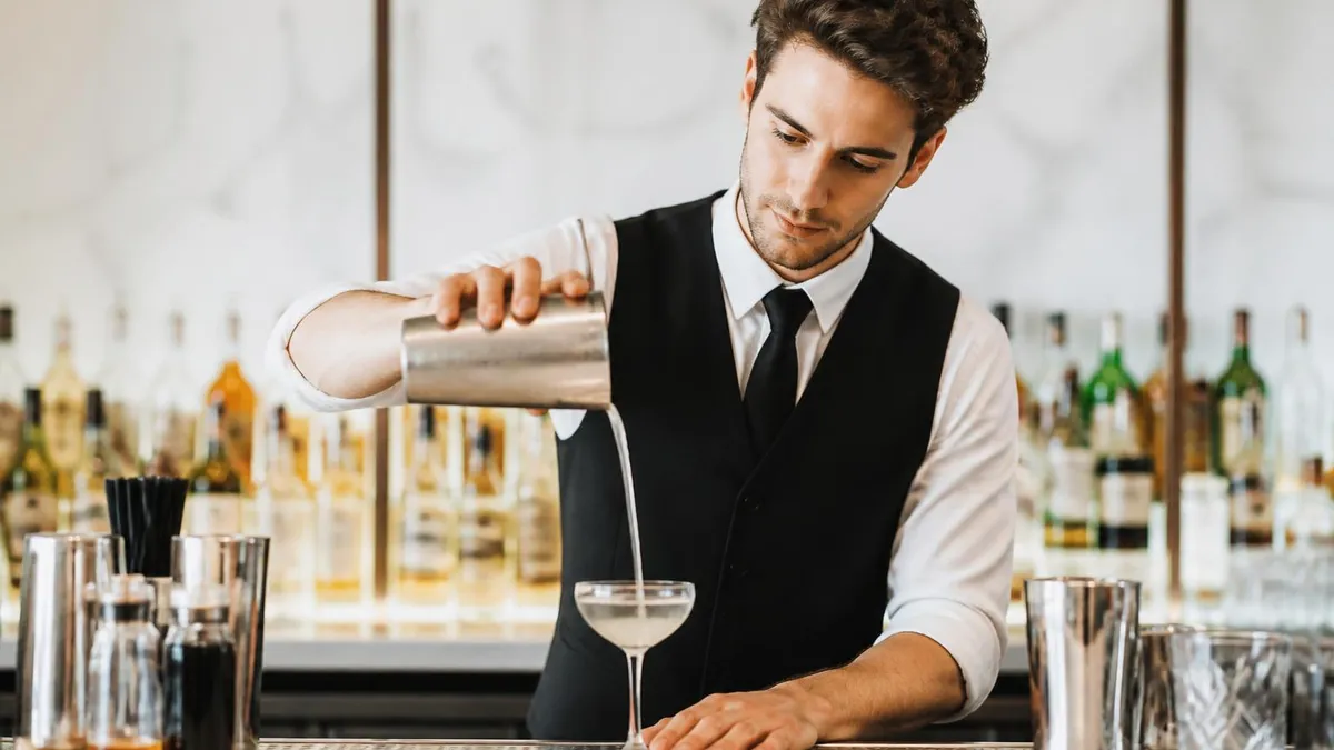 How to Become a Bartender by State: Complete Requirements Guide for All 50 States