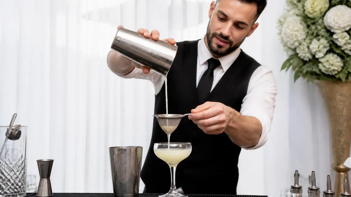 Mobile Bartending Names Compared by Style - Bartender Certification certification study resource