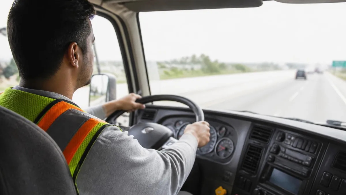 CDL Companies - CDL - Commercial Driver's License certification study resource