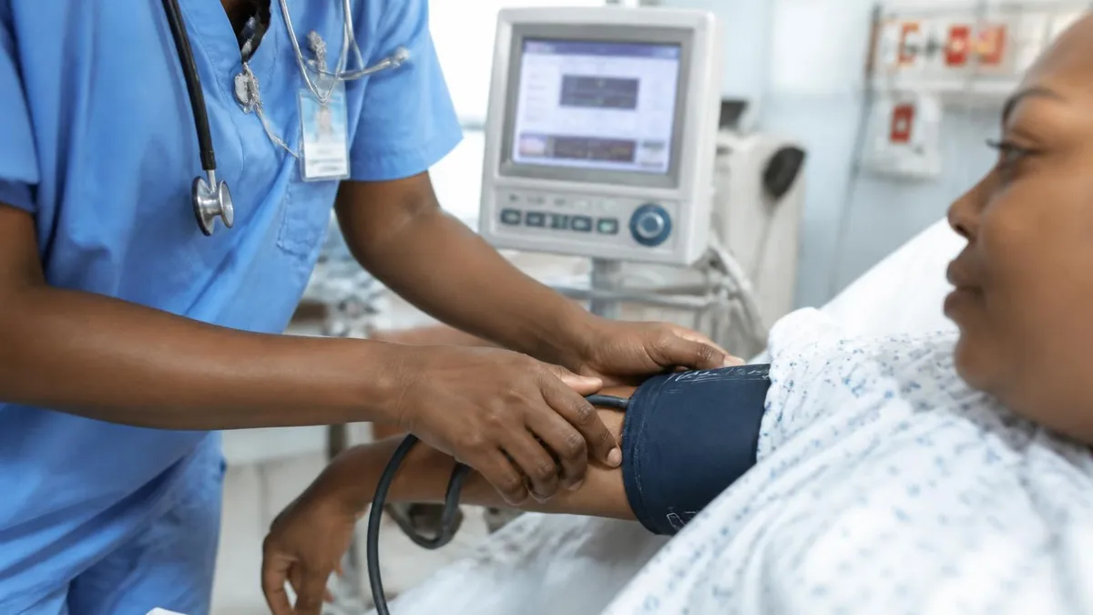 CNA En Español - CNA - Certified Nursing Assistant certification study resource