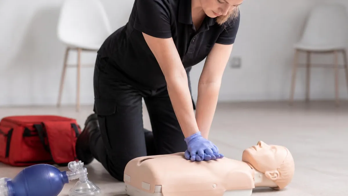 CPR Class Online: Complete Guide to ACLS Algorithm, PALS Certification, and Life Support Training in 2026