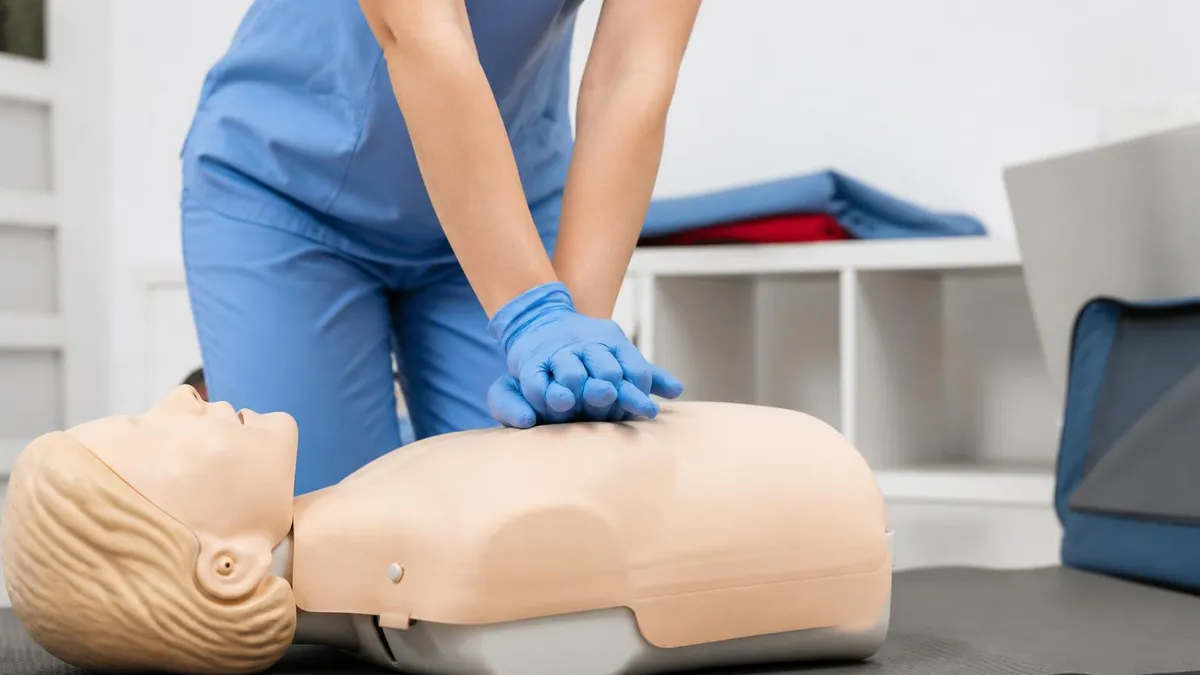 CPR Compression and Breath Ratios: How Many Beats for CPR in 2026