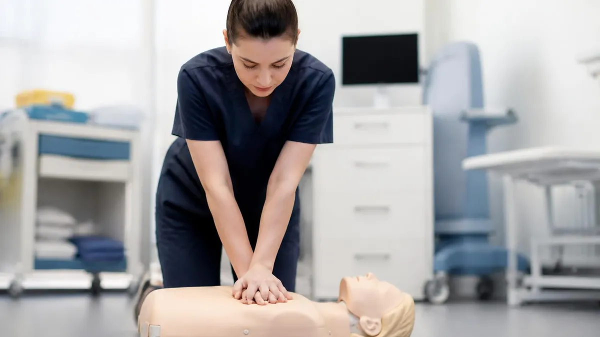 First Aid CPR: Complete Guide to ACLS Algorithm, Infant CPR, and Life Support in 2026