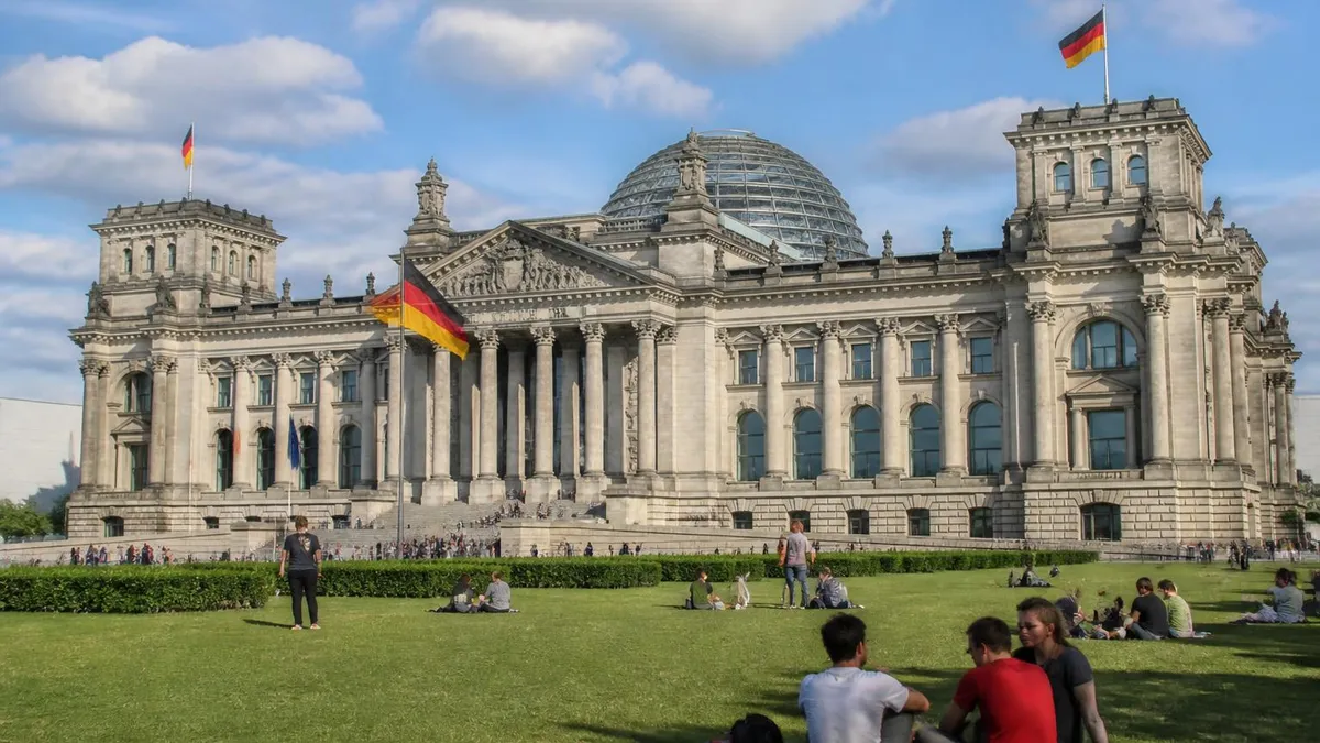 Einbürgerungstest Fragen: So sehen die 33 Fragen aus 2026 June