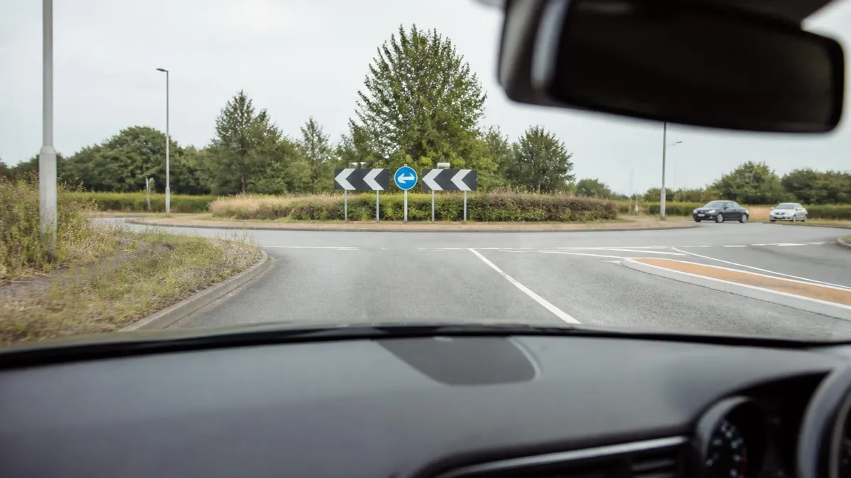 Common Driving Test Routes Hazards - DVSA - UK Driving Theory Test certification study resource