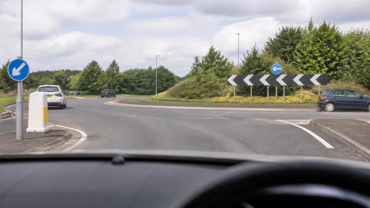 Driving Lessons Near Me: Lesson Types Explained - DVSA - UK Driving Theory Test certification study resource