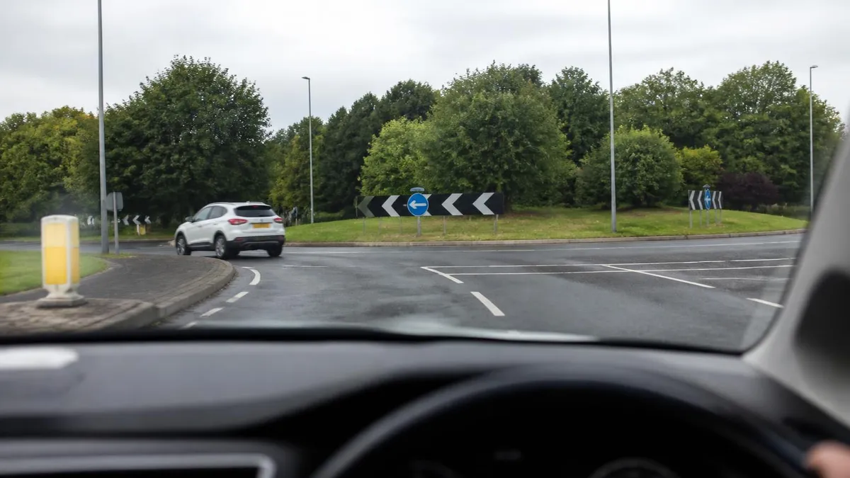 The Driving Theory Test Format Explained - DVSA - UK Driving Theory Test certification study resource