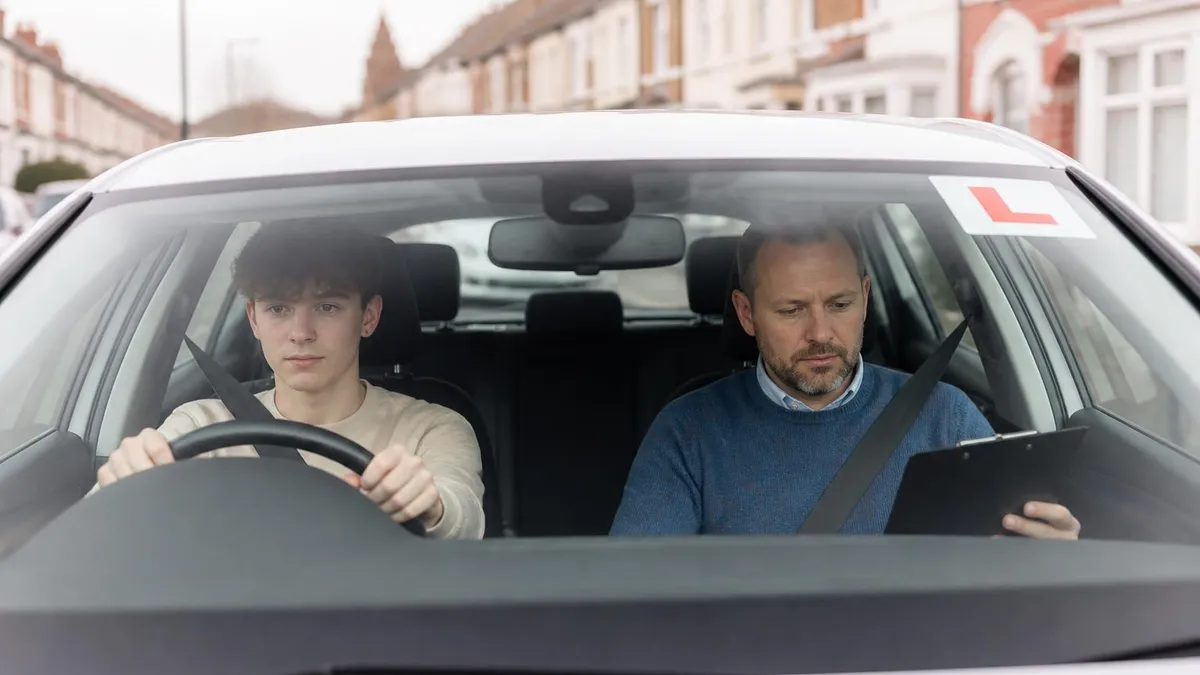 Free Theory Test Preparation Checklist - DVSA - UK Driving Theory Test certification study resource