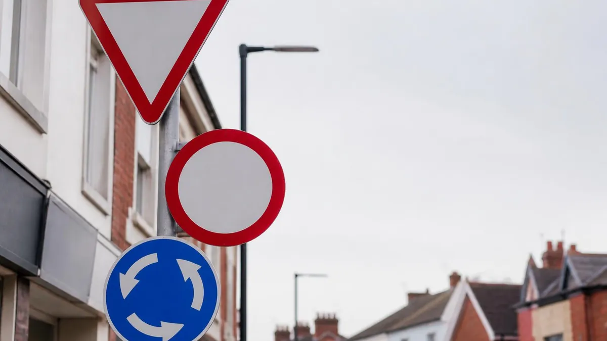 Mod 1 Test Marking, Faults, and Pass Standards - DVSA - UK Driving Theory Test certification study resource
