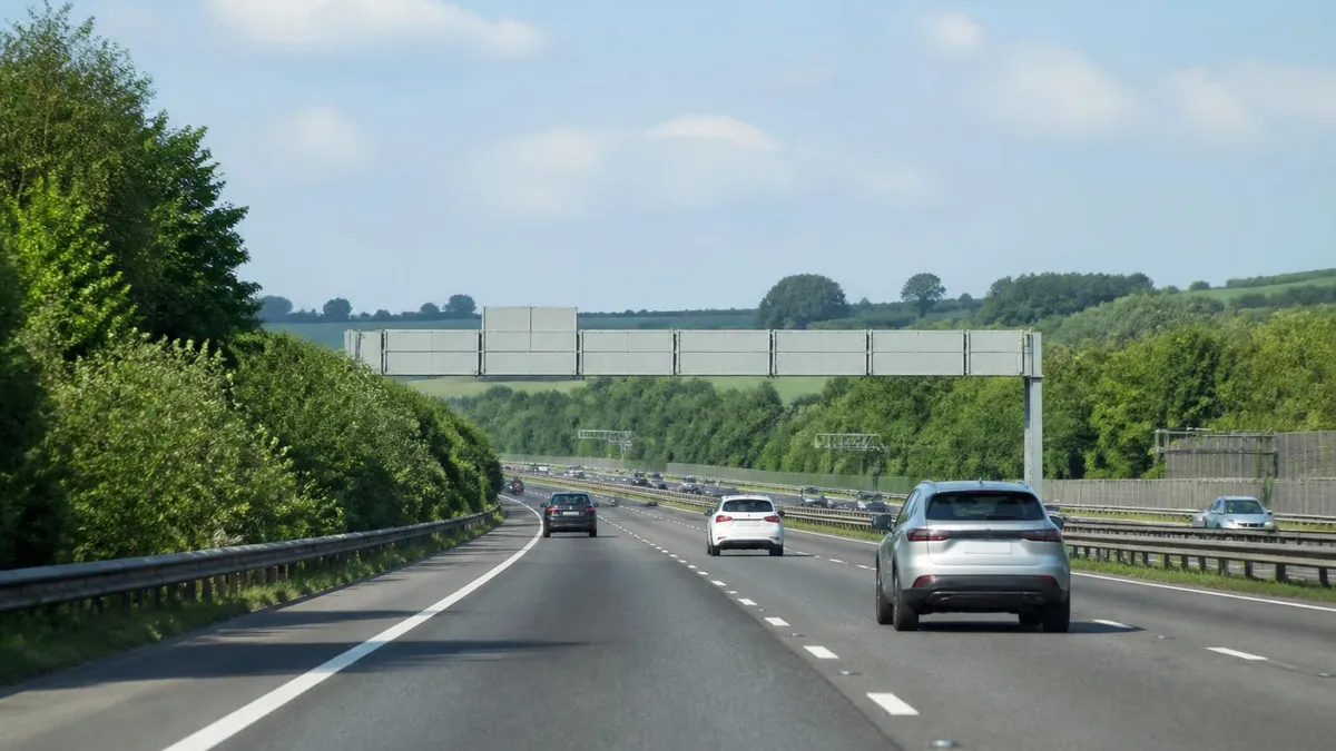 Motorcycle Theory Test Format - DVSA - UK Driving Theory Test certification study resource