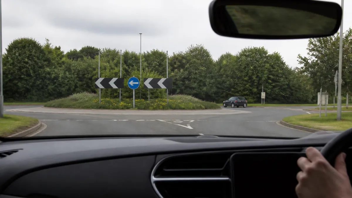 Number Plate Reading by the Numbers - DVSA - UK Driving Theory Test certification study resource