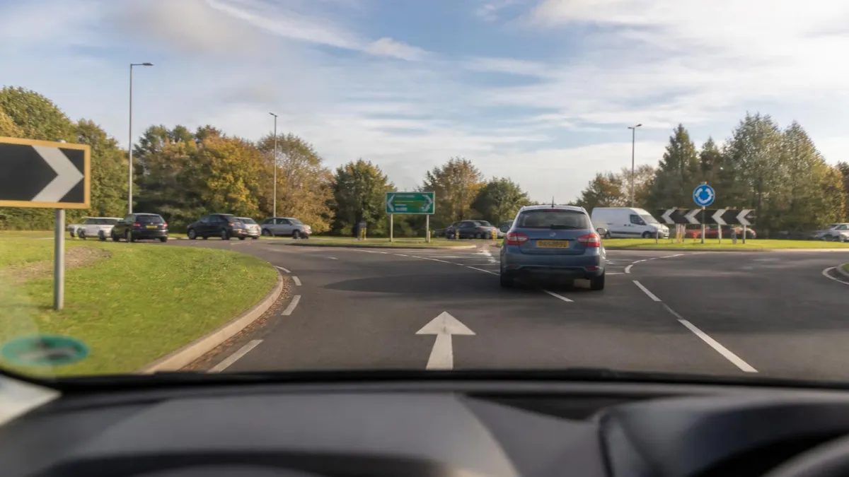 Official Dvsa Theory Test - DVSA - UK Driving Theory Test certification study resource