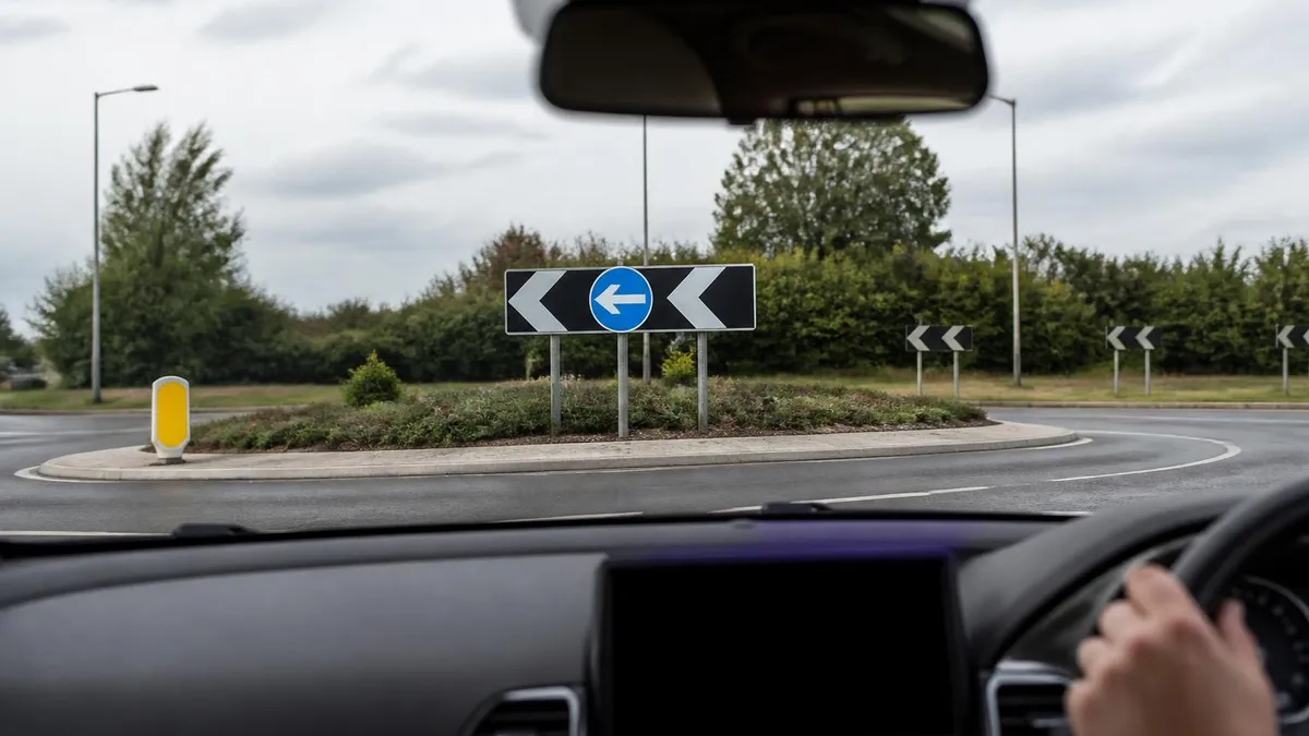 Official vs Third - DVSA - UK Driving Theory Test certification study resource