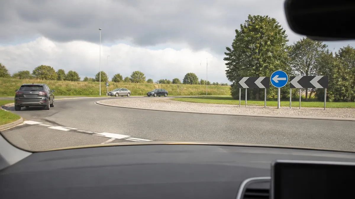 Practice Theory Test - DVSA - UK Driving Theory Test certification study resource