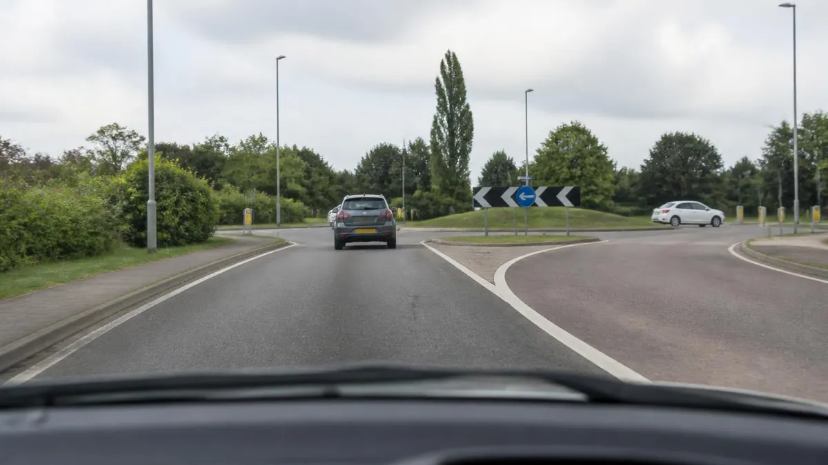 Uk Driving Test Quick Reference - DVSA - UK Driving Theory Test certification study resource