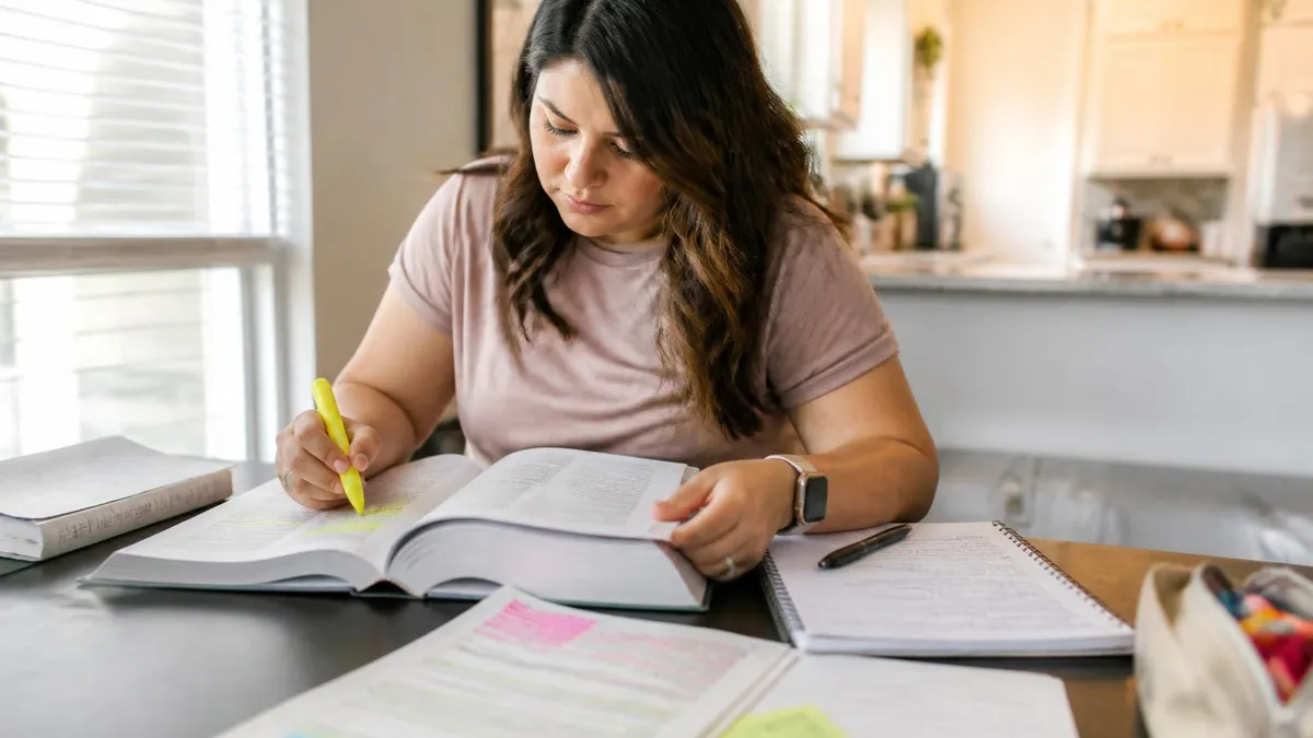 Ccma Practice Questions - CCMA en Español - Asistente Médico Clínico Certificado certification study resource