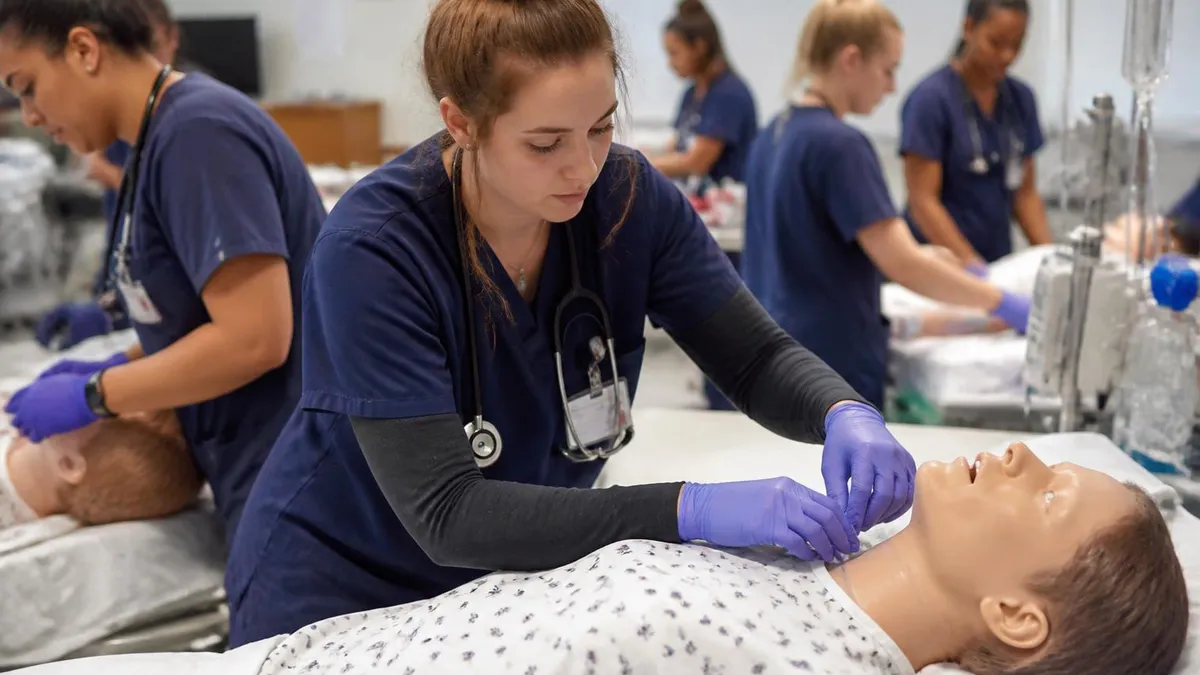 Preguntas del Examen CNA: Guía Completa de Práctica y Preparación para tu Certificación de Auxiliar de Enfermería