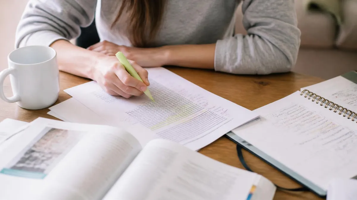 Examen DELE B1: Guía Completa para Prepararte y Aprobar 2026 junio