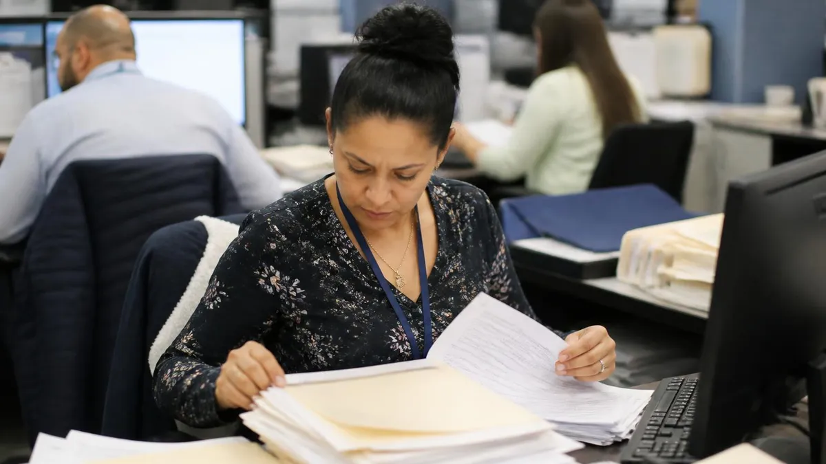 Formularios De Impuestos Y Empleados Del Estado De - Exámenes del Estado de Nueva York - Práctica en Español certification...
