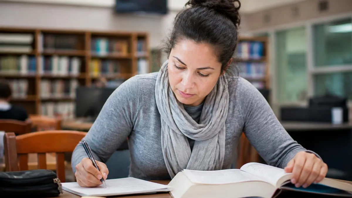 GED En Espanol - GED en Español - Examen de Equivalencia de Escuela Secundaria certification study resource