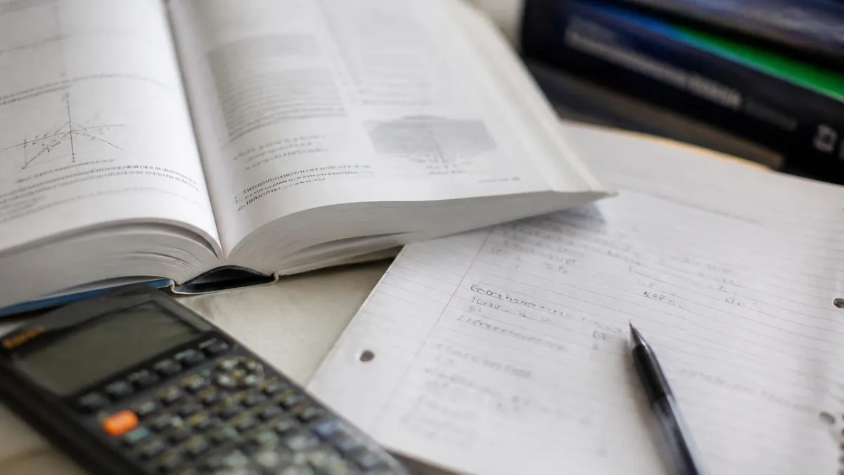 Pruebas De Practica De Ciencias Del GED Science Pr - GED en Español - Examen de Equivalencia de Escuela Secundaria certifi...