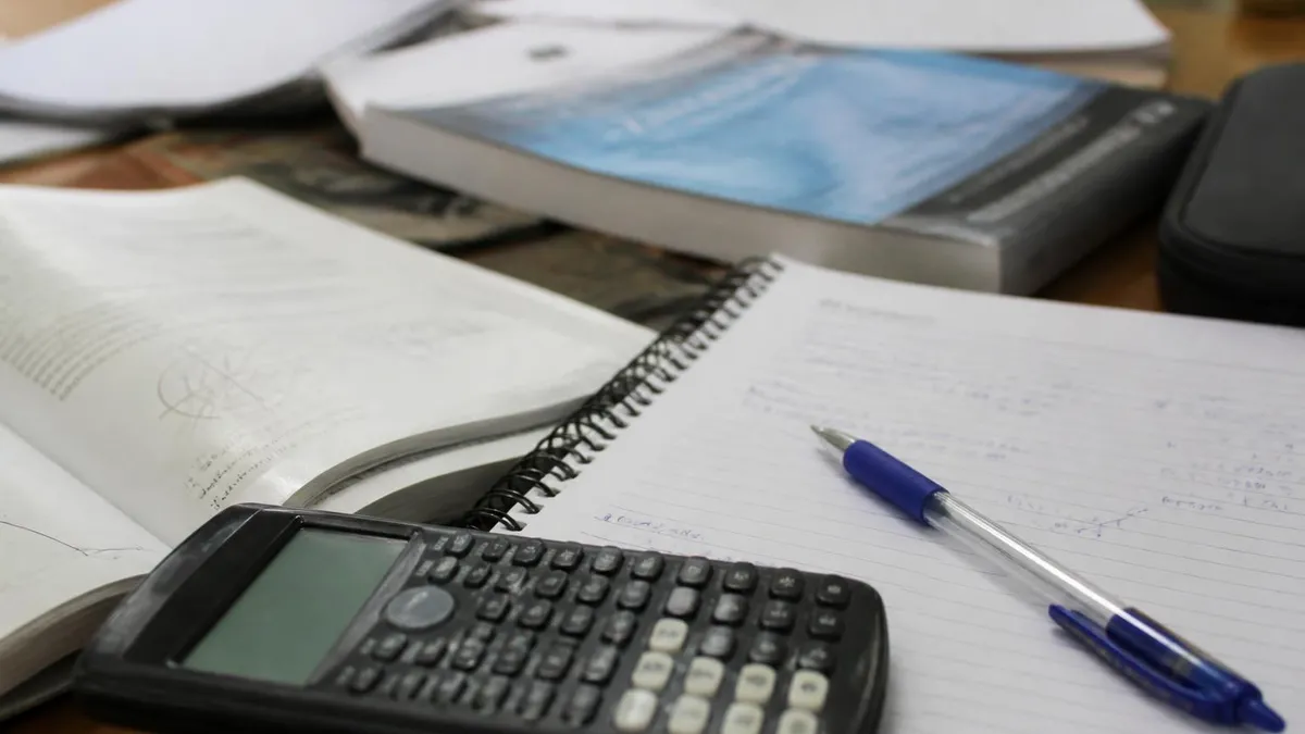 Pruebas De Practica De Estudios Sociales Del GED - GED en Español - Examen de Equivalencia de Escuela Secundaria certifica...