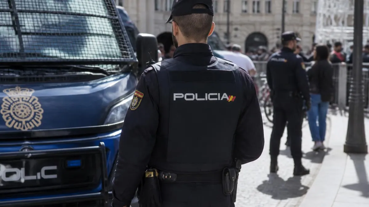 Oposiciones Escala Básica Policía Nacional