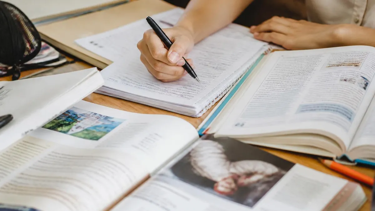 Pruebas De Practica De Comprension Auditiva Del to - TOEFL en Español - Test of English as a Foreign Language certificatio...
