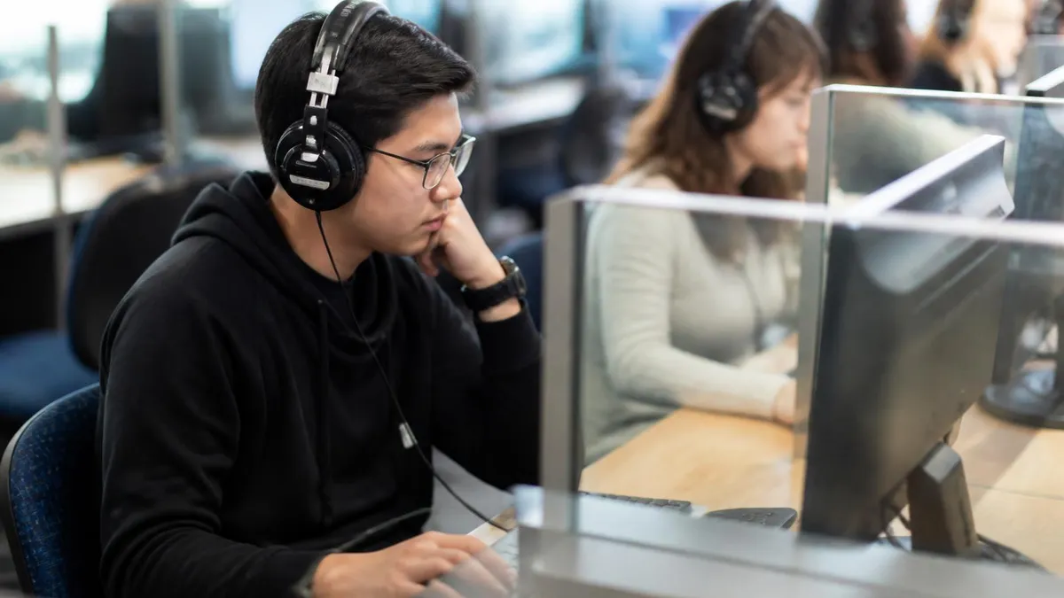 Pruebas De Practica TOEFL Practicar TOEFL guide for TOEFL en Español - Test of English as a Foreign Language exam preparation