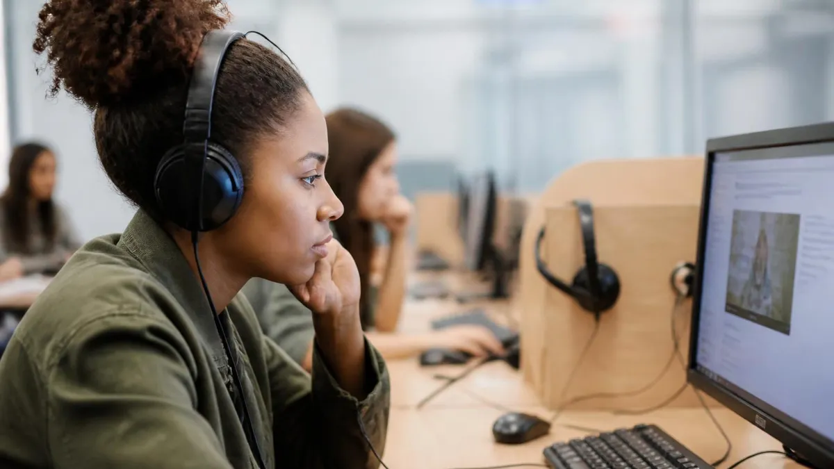 ¿Qué es el TOEFL? Visión General y Preparación Completa para el Examen