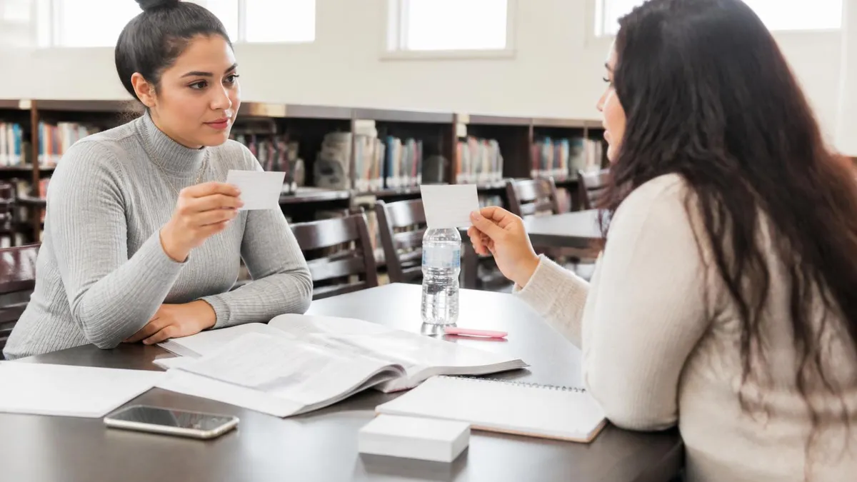 Practice Test - Examen de Manicurista certification study resource