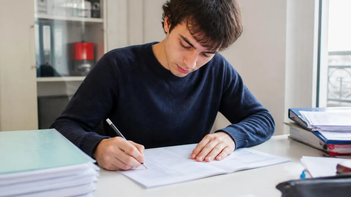 Annales Bac Histoire-Géo : Guide Complet de Révision et Tests Gratuits 2026 June