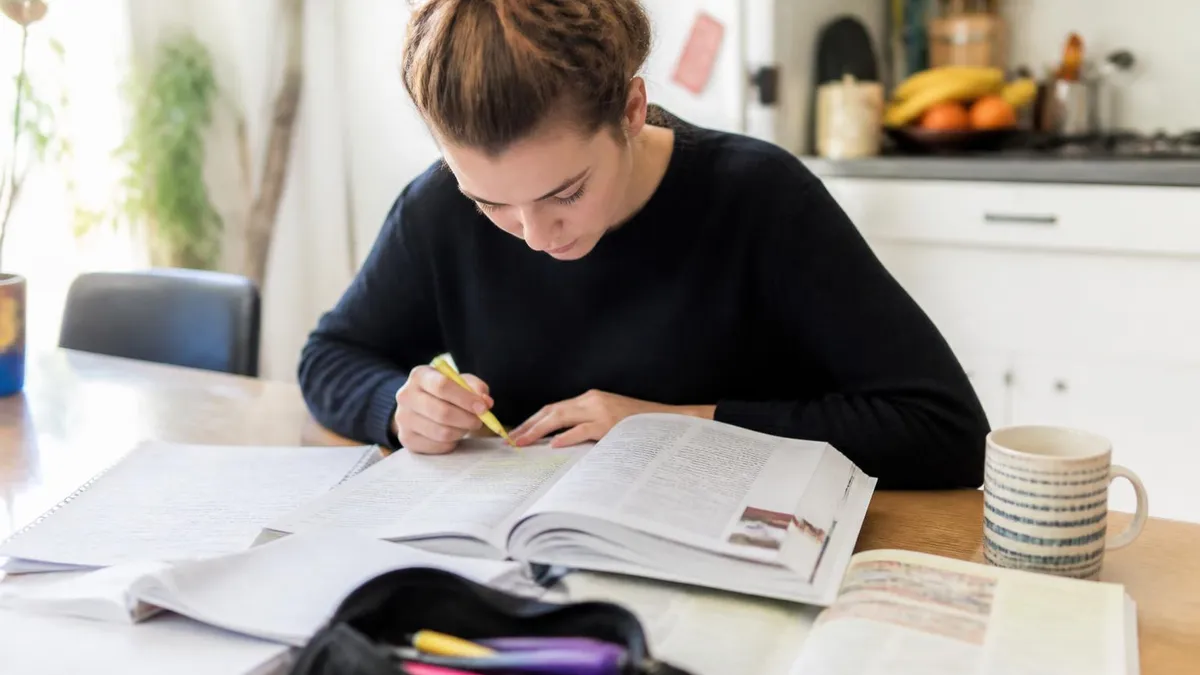 Annales Bac Hlp - Annales du Bac certification study resource