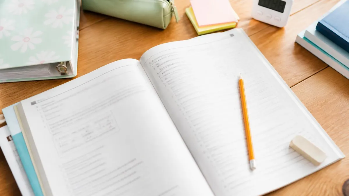 Annales du Bac Français pour STI2D, ST2S, STD2A : Guide Complet de Révision