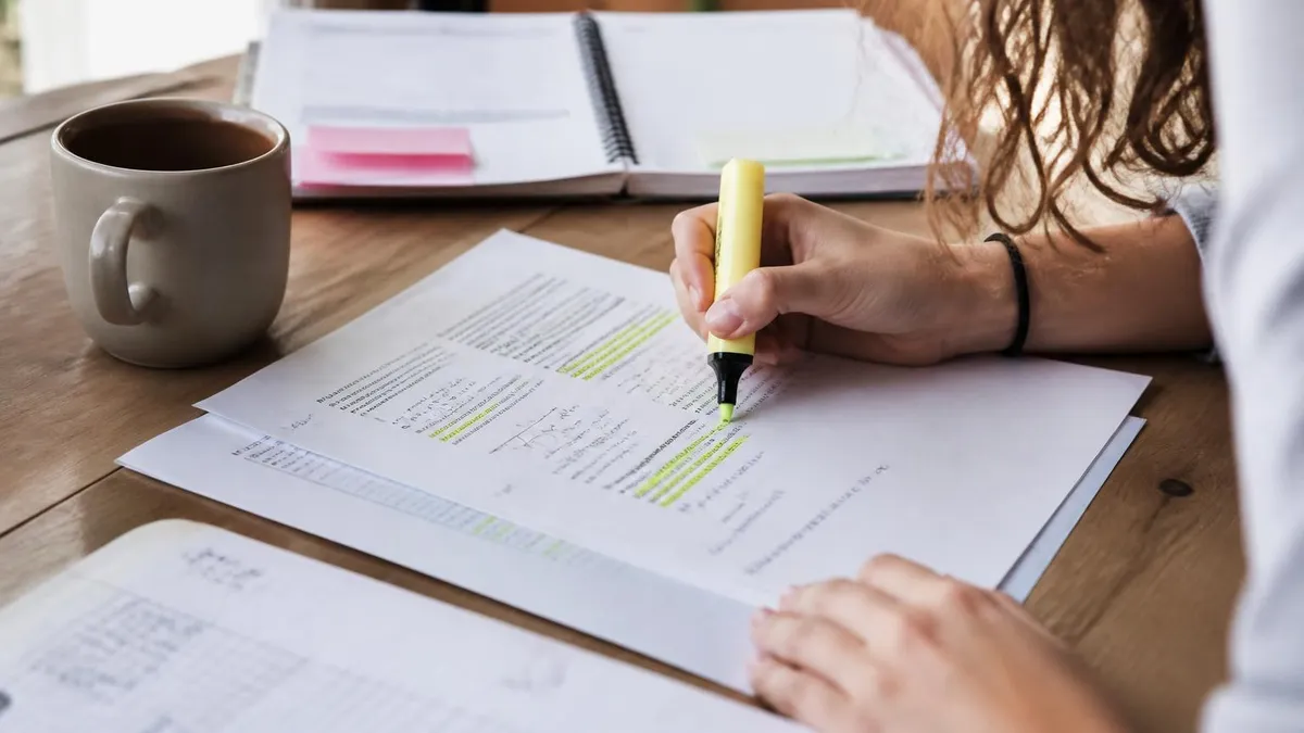 Annales Brevet Histoire Brevet Histoire - Brevet - Annales et Sujets Corrigés du DNB certification study resource