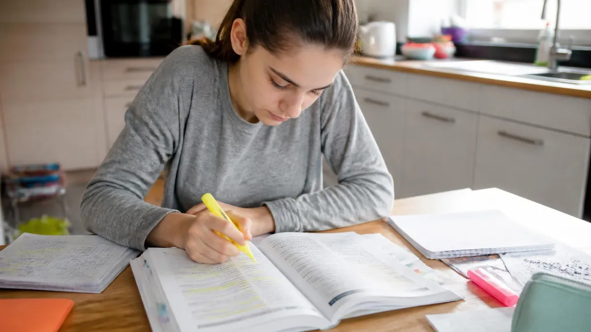 Comment Réviser le Brevet : Guide Complet pour Réussir le DNB 2026 septembre