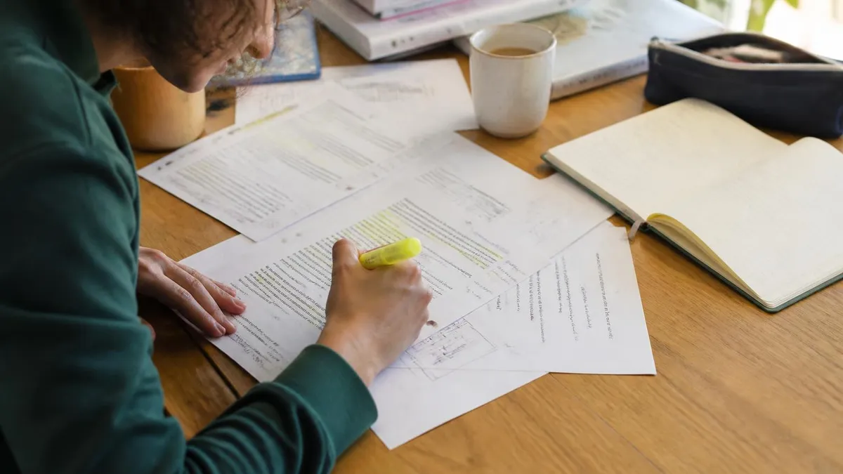 Fiches De Revision Histoire Brevet - Brevet - Annales et Sujets Corrigés du DNB certification study resource