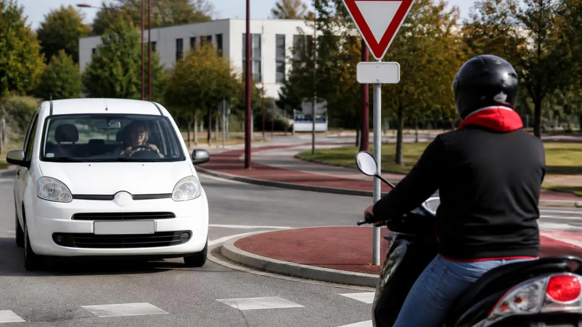 Code de la Route Gratuit : Exercices et Examen Blanc en Ligne