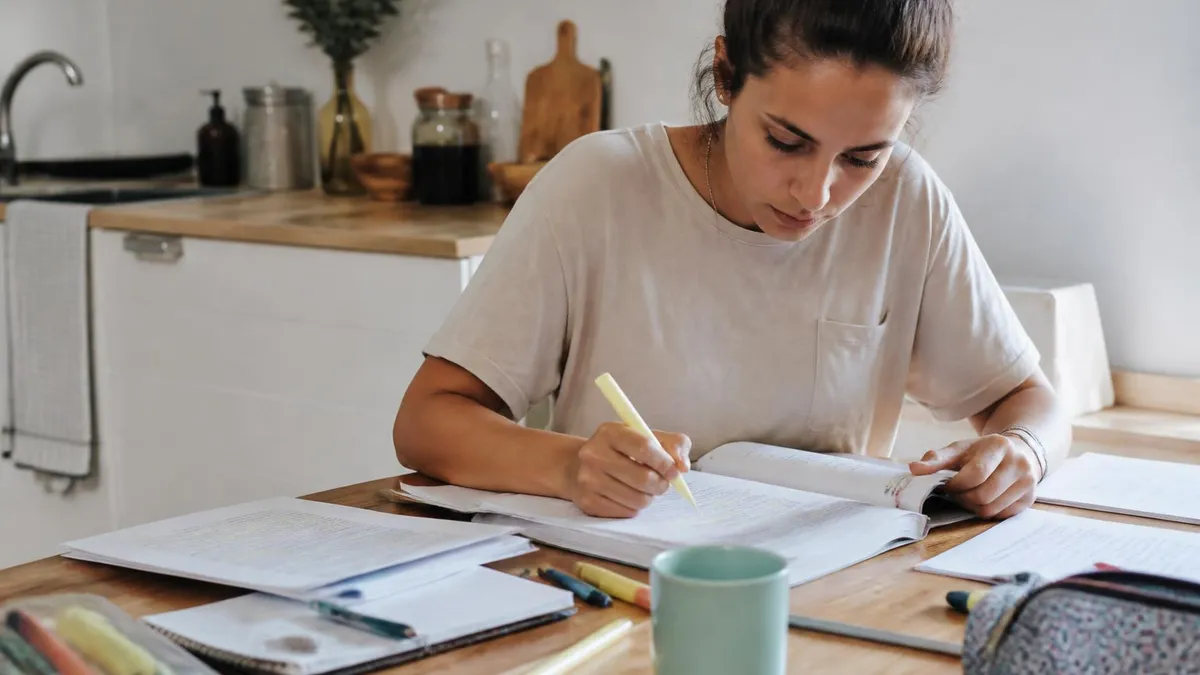 Fiches CRPE Histoire Géo EMC PDF : Réussir le Concours avec des QCM en Ligne Gratuits