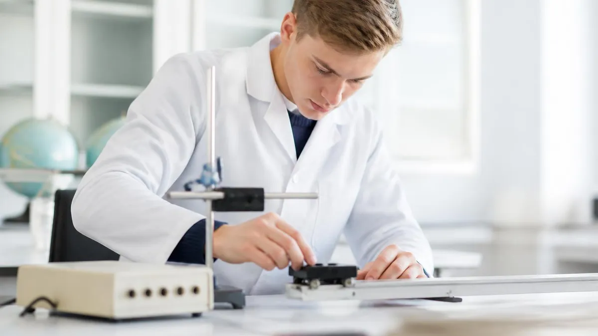 Gcse Physics Notes - GCSE - General Certificate of Secondary Education certification study resource