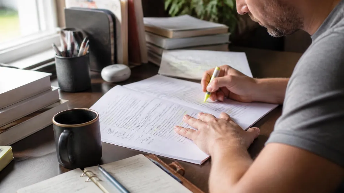 How to Hire a General Contractor: Smart Hiring Guide