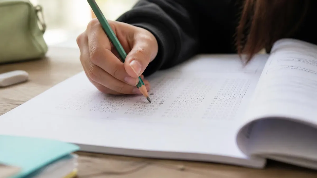 1378004 - בחינות בגרות - תרגול וסימולציות certification study resource