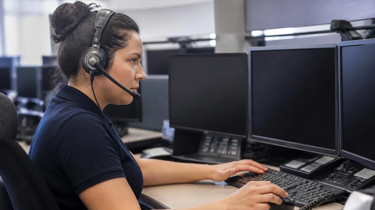 911 Operator Salary 2026: How Much Dispatchers Really Earn