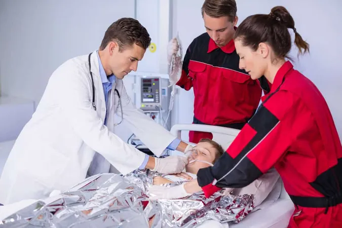 Doctor Paramedic Examining Patie - Blog study guide