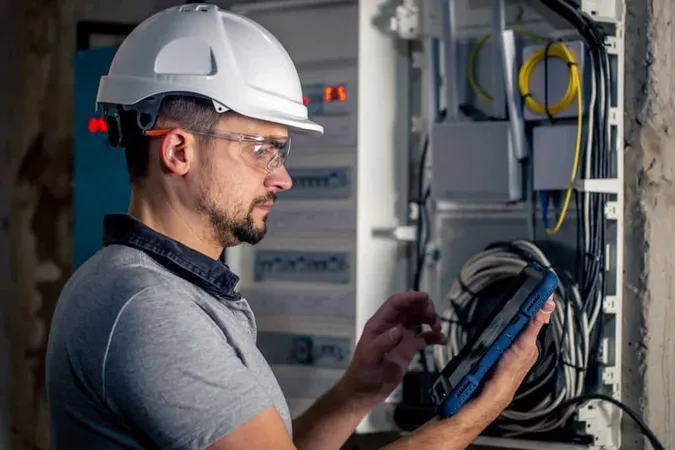 Man Electrical Technician Workin 1 1 - Blog study guide