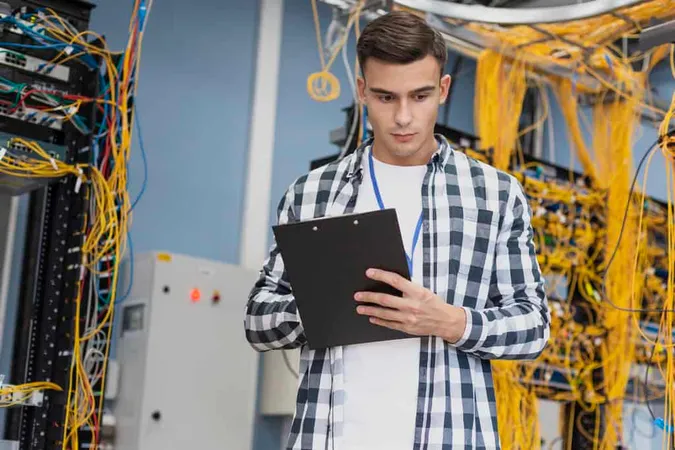 Young Engineer Server Room Mediu - Blog study guide