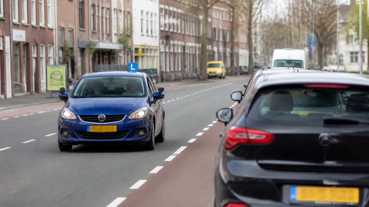 Theorie-examen Auto Oefenen: Gratis CBR Proefexamens 2026 June