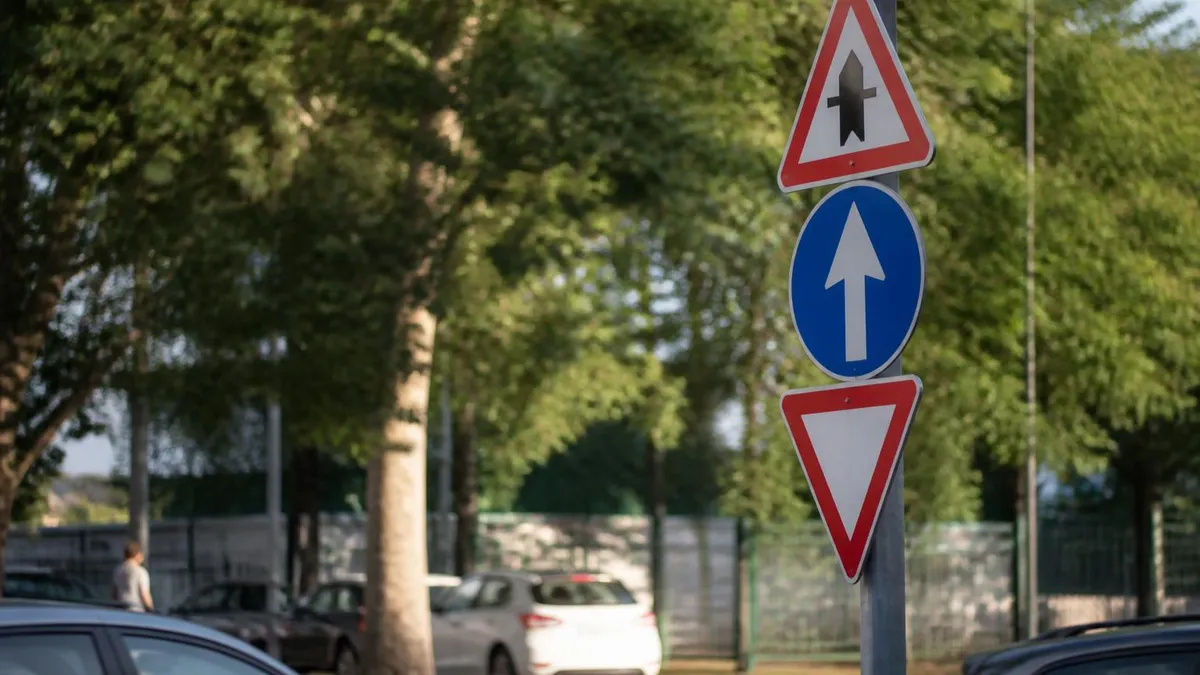 Quiz Di Teoria Patente B - Quiz Patente B - Esame Teoria Patente Auto certification study resource